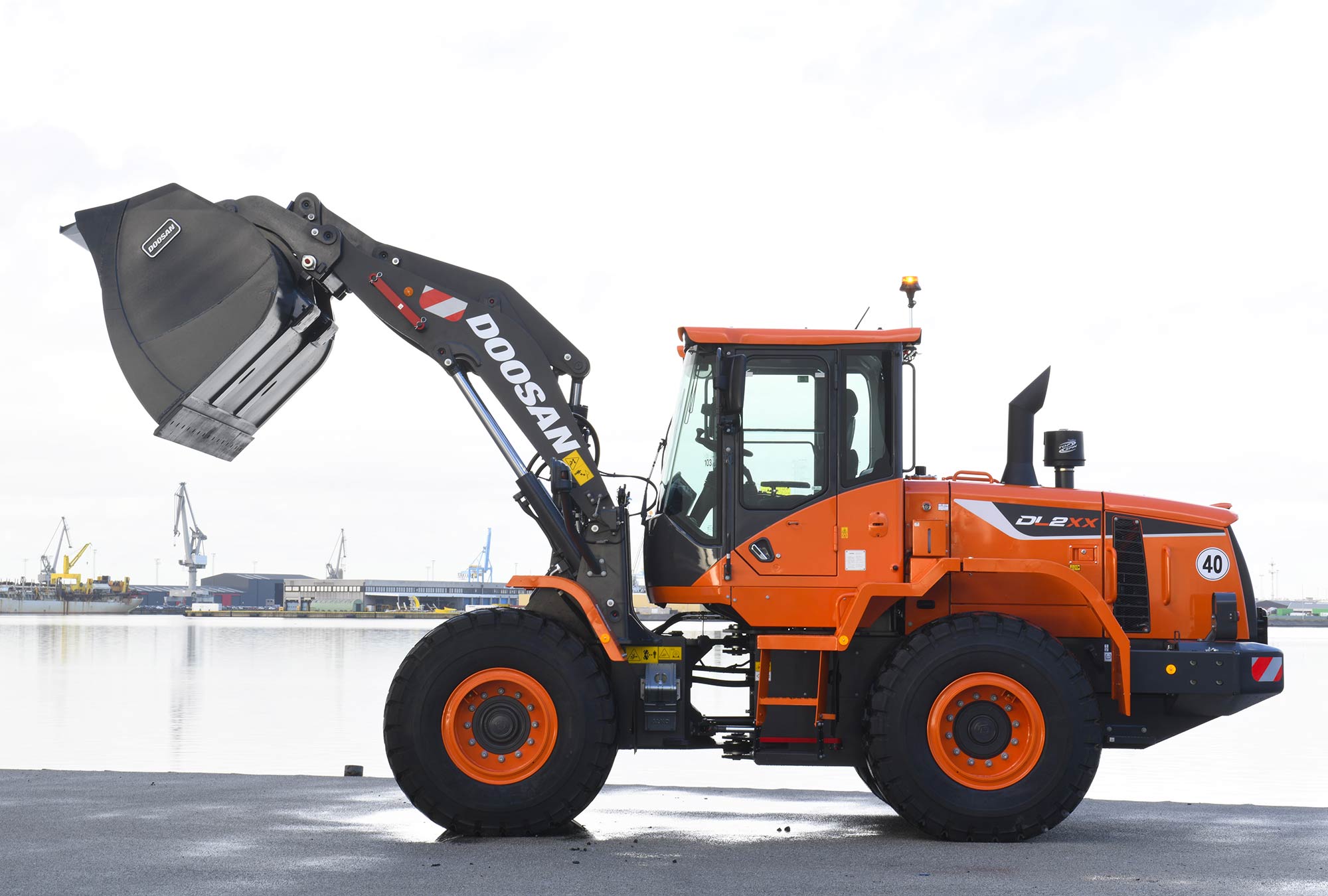 Buy DOOSAN - Wheel Loader - DL250A Online | Machinery for Rent | Qetaat.com