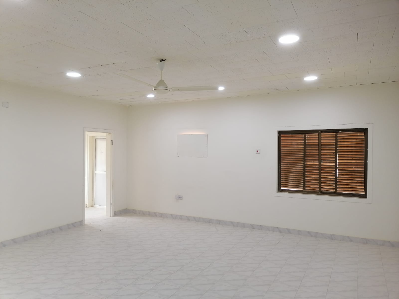 Residential Flat For Rent In Aali