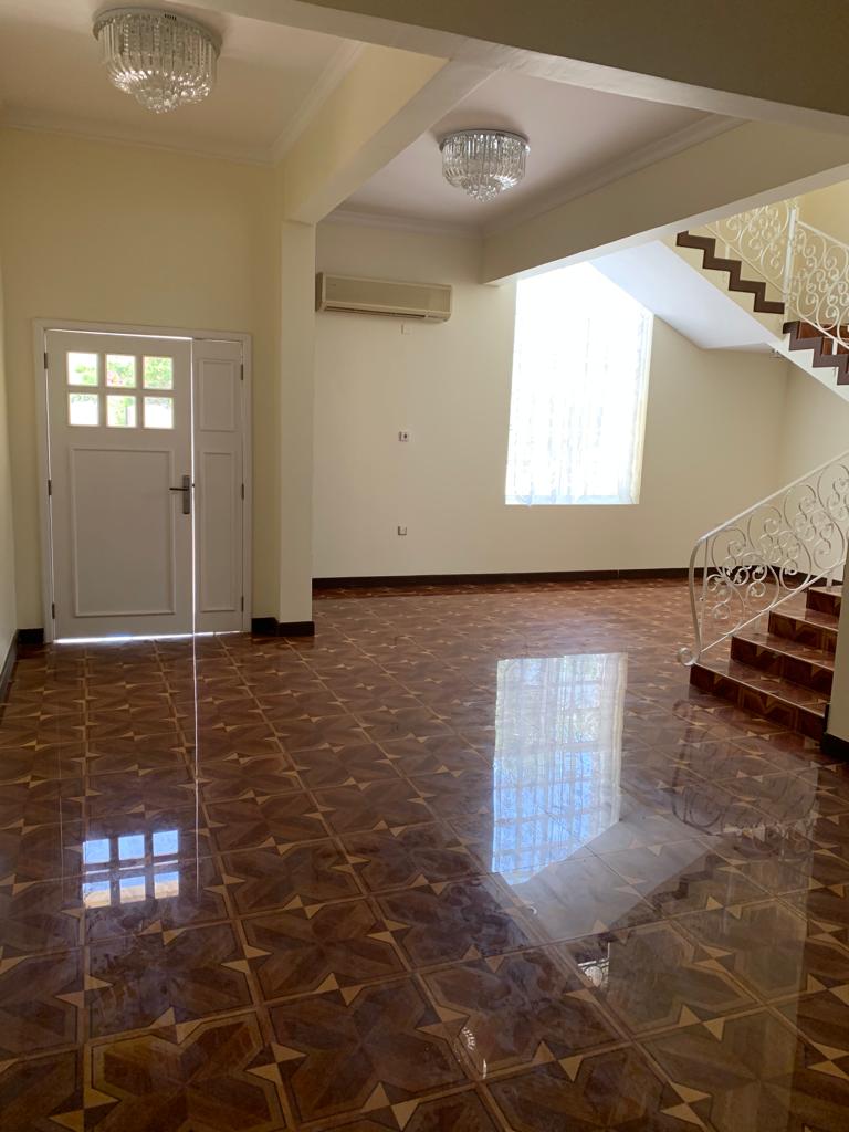 Villa For Rent in Madinat Hamad‎